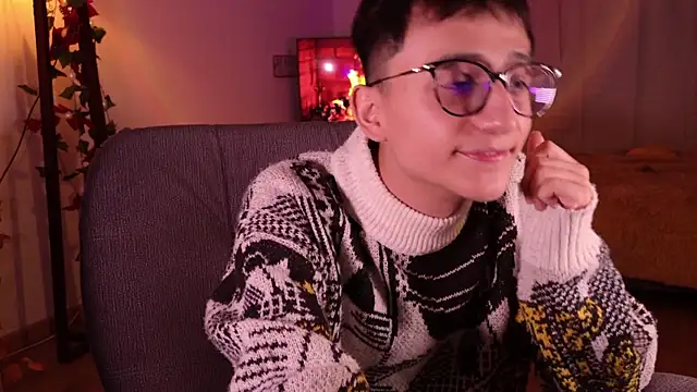 Snapshot of Mr_evan1 chatting on December 17, 3:49 pm Mr evan1 online show from December 17, 3:49 pm