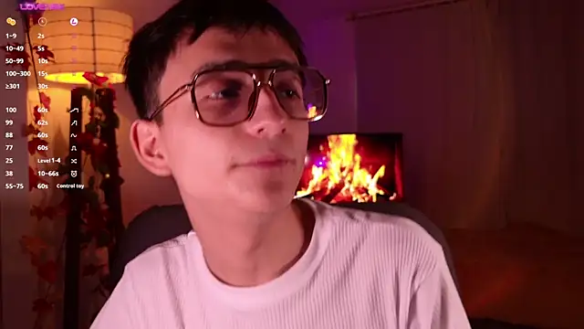 Snapshot of Mr_evan1 chatting on January 3, 5:42 pm Mr evan1 online show from January 3, 5:42 pm