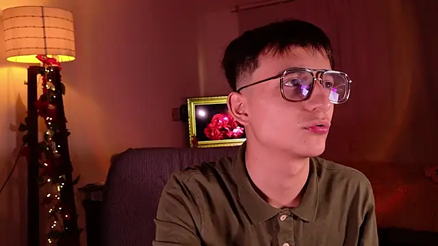 Snapshot of Mr_evan1 chatting on January 9, 4:28 pm Mr evan1 online show from January 9, 4:28 pm
