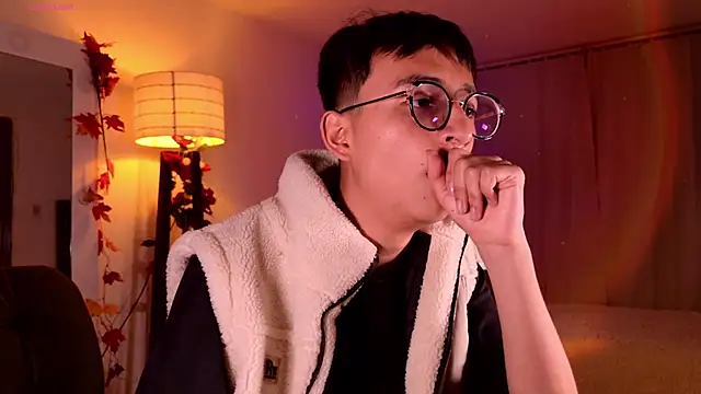 Snapshot of Mr_evan1 chatting on February 4, 5:34 pm Mr evan1 online show from February 4, 5:34 pm