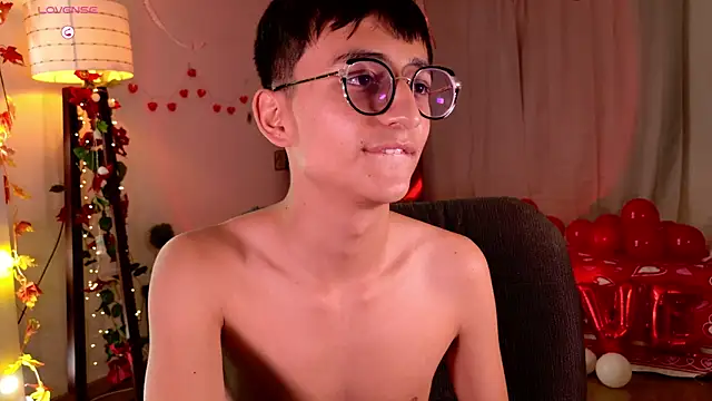 Snapshot of Mr_evan1 chatting on February 9, 4:29 pm Mr evan1 online show from February 9, 4:29 pm