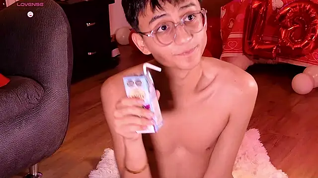 Snapshot of Mr_evan1 chatting on February 10, 5:09 pm Mr evan1 online show from February 10, 5:09 pm