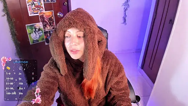 Snapshot of Violetaarey chatting on December 1, 5:34 am Violetaarey online show from December 1, 5:34 am