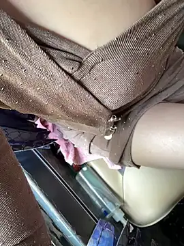 Snapshot of May-Squirt chatting on January 20, 5:15 am May-Squirt online show from January 20, 5:15 am