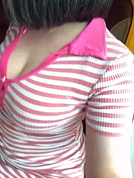 Snapshot of May-Squirt chatting on March 11, 6:00 am May-Squirt online show from March 11, 6:00 am