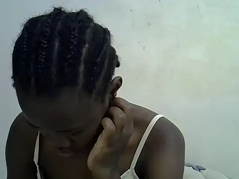 hey its andreana online show from October 14, 6:09 pm