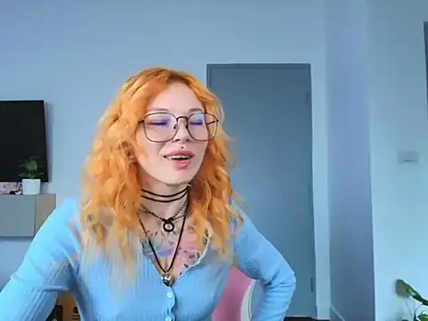 Snapshot of juicyshow_ chatting on September 16, 2:23 am juicyshow  online show from September 16, 2:23 am