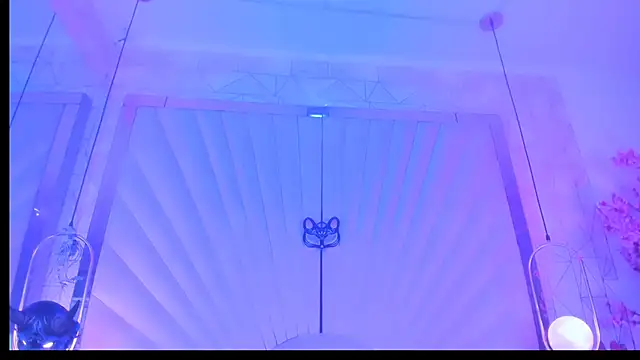 zephirahabney online show from February 6, 1:43 pm