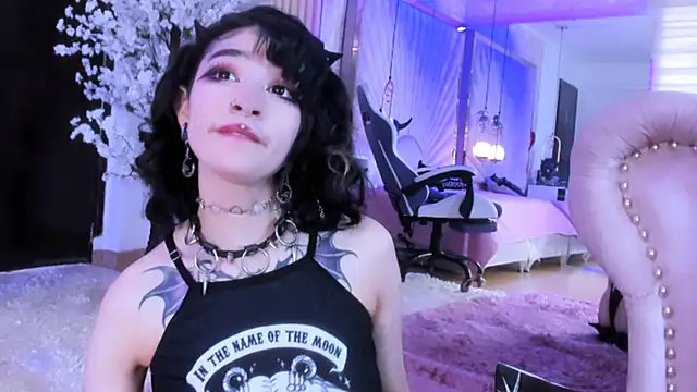 zephirahabney online show from February 17, 5:10 pm