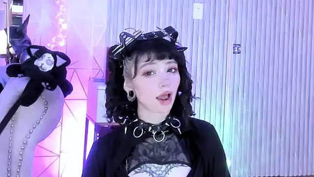 zephirahabney online show from October 10, 2:49 pm