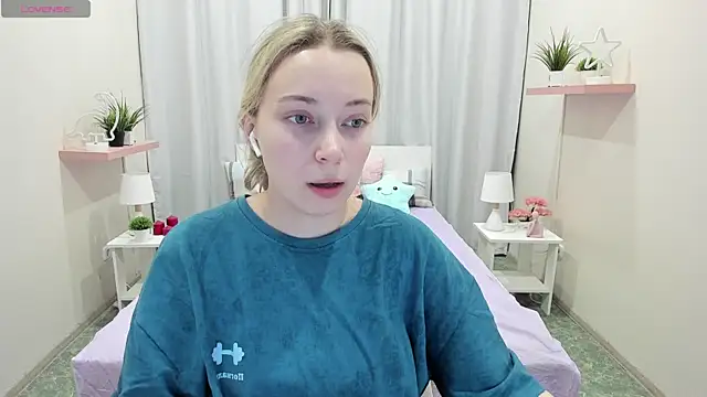 Snapshot of TiffanyBatson chatting on December 29, 12:12 pm TiffanyBatson online show from December 29, 12:12 pm