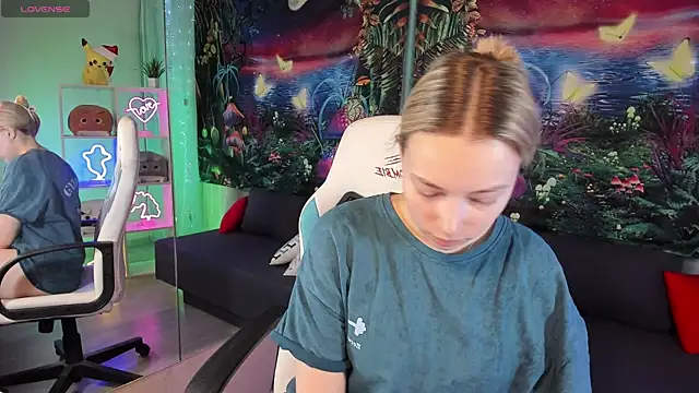 Snapshot of TiffanyBatson chatting on January 28, 5:32 am TiffanyBatson online show from January 28, 5:32 am