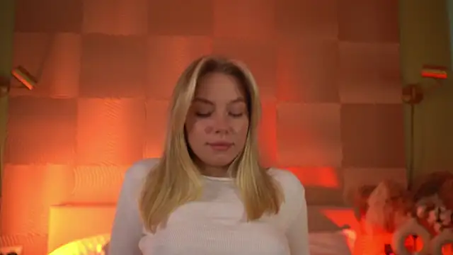 -Snowwwy- online show from January 16, 8:00 am