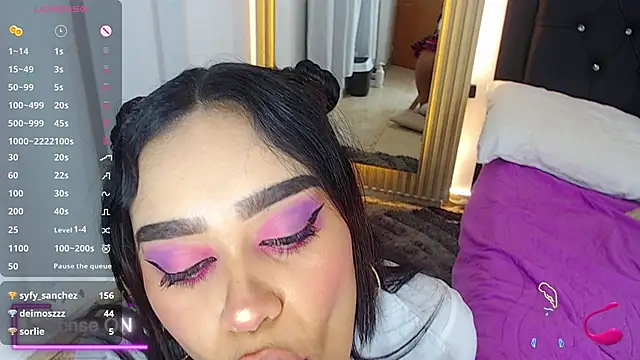 coraline v online show from December 24, 6:22 am