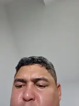 gordito xx online show from February 4, 6:04 am