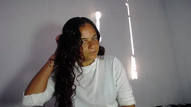 GiveLove1 online show from December 15, 9:53 pm