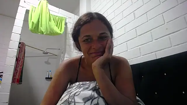 GiveLove1 online show from March 13, 10:10 pm