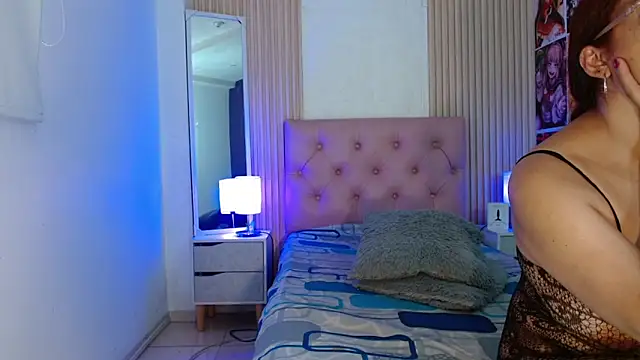 Snapshot of dayana_mendoza69 chatting on May 13, 8:49 pm dayana mendoza69 online show from May 13, 8:49 pm