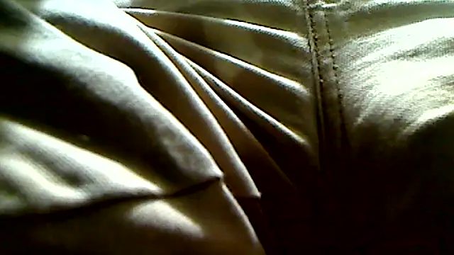 markluvskitty online show from October 21, 12:39 pm