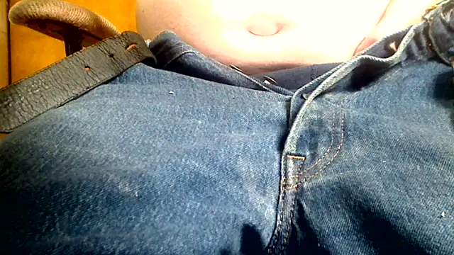 markluvskitty online show from March 9, 12:20 pm