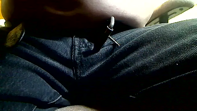 markluvskitty online show from April 13, 12:10 pm