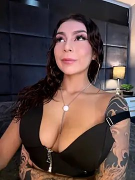 CHERRYY BOMB  online show from November 24, 6:07 pm