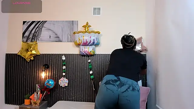 chanel brunette online show from March 4, 5:56 pm