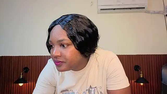 chanel brunette online show from February 16, 12:34 pm