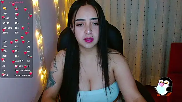 Snapshot of AmberGoddess_ chatting on January 18, 4:37 am AmberGoddess online show from January 18, 4:37 am