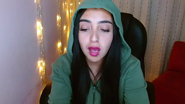 Snapshot of AmberGoddess_ chatting on January 19, 9:22 am AmberGoddess online show from January 19, 9:22 am