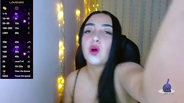 Snapshot of AmberGoddess_ chatting on January 24, 4:59 am AmberGoddess online show from January 24, 4:59 am