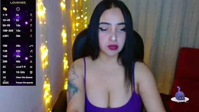 Snapshot of AmberGoddess_ chatting on February 1, 6:32 am AmberGoddess online show from February 1, 6:32 am