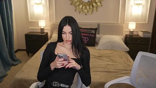 Snapshot of Tina_Breeze chatting on October 29, 8:05 am Tina Breeze online show from October 29, 8:05 am