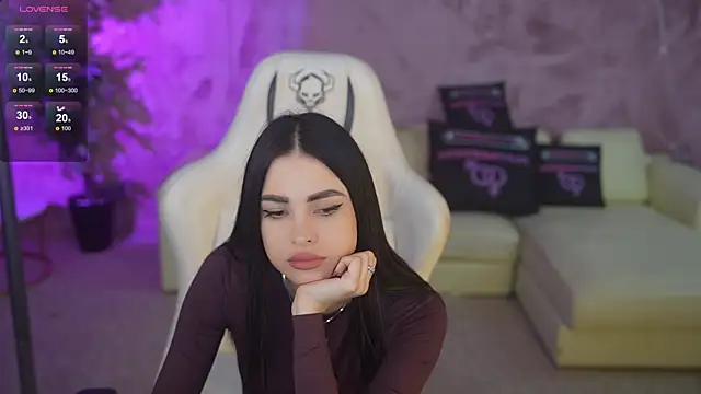 Snapshot of Tina_Breeze chatting on November 18, 8:08 am Tina Breeze online show from November 18, 8:08 am