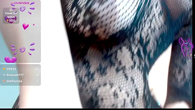 Eva Hoot online show from March 10, 4:35 pm