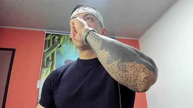 aquiles 51 online show from December 16, 11:48 am