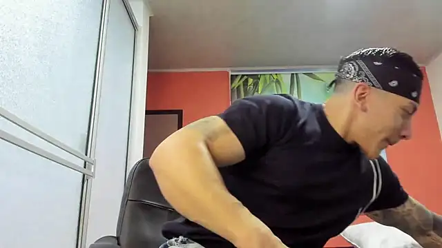 aquiles 51 online show from March 20, 7:19 pm