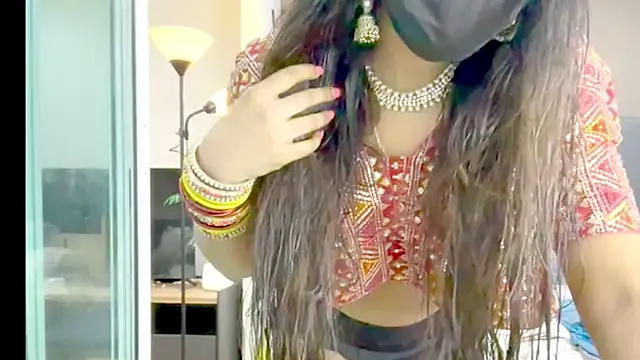 Snapshot of Monalisadon018 chatting on November 9, 4:00 am Monalisadon018 online show from November 9, 4:00 am