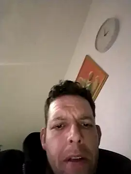 Knuffelstaaf123 online show from January 4, 10:16 am