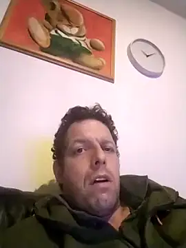 Knuffelstaaf123 online show from March 18, 9:10 pm