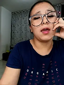 Snapshot of Cute_Penelope chatting on December 28, 12:26 am Cute Penelope online show from December 28, 12:26 am