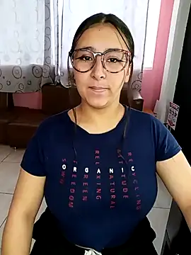 Snapshot of Cute_Penelope chatting on January 10, 12:04 pm Cute Penelope online show from January 10, 12:04 pm