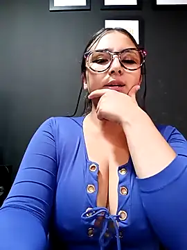 Snapshot of Cute_Penelope chatting on March 7, 6:11 pm Cute Penelope online show from March 7, 6:11 pm