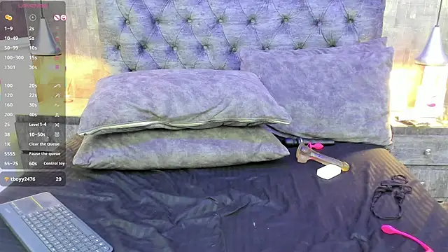 Honey-420- online show from December 4, 2:26 pm