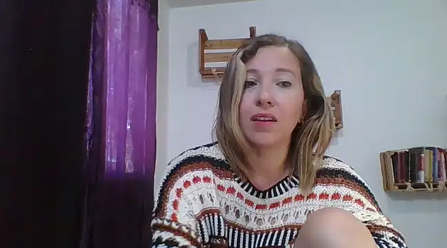 Snapshot of charlott_ponce chatting on February 12, 5:48 pm charlott ponce online show from February 12, 5:48 pm