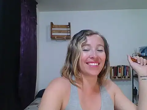 Snapshot of charlott_ponce chatting on March 22, 5:28 am charlott ponce online show from March 22, 5:28 am