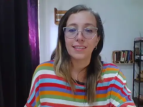 Snapshot of charlott_ponce chatting on November 3, 7:59 pm charlott ponce online show from November 3, 7:59 pm