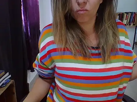 Snapshot of charlott_ponce chatting on November 11, 7:58 pm charlott ponce online show from November 11, 7:58 pm