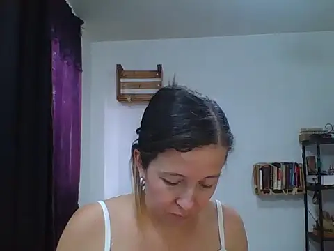 Snapshot of charlott_ponce chatting on November 28, 6:54 pm charlott ponce online show from November 28, 6:54 pm