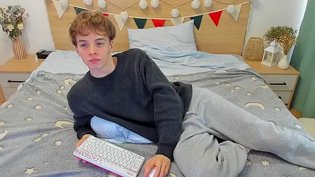 Snapshot of Fandi_777 chatting on March 10, 10:48 am Fandi 777 online show from March 10, 10:48 am